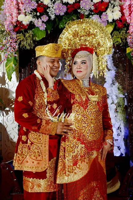 Makeup artist rias pengantin adat padang sumatra