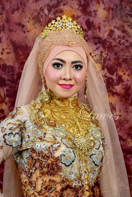 Makeup artist rias pengantin hijab modern modifikasi