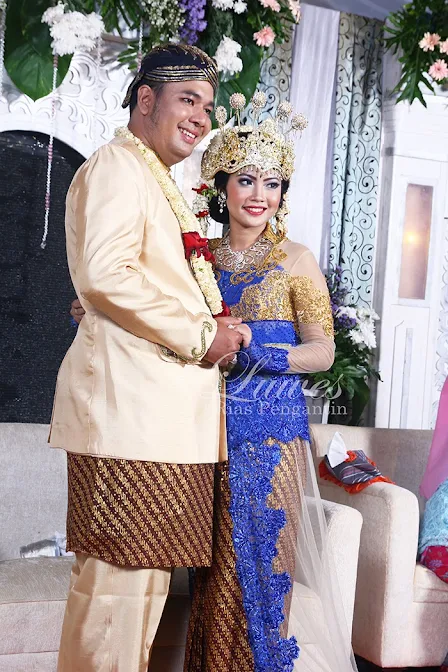 Rias pengantin adat sunda sige dengan kebaya modern